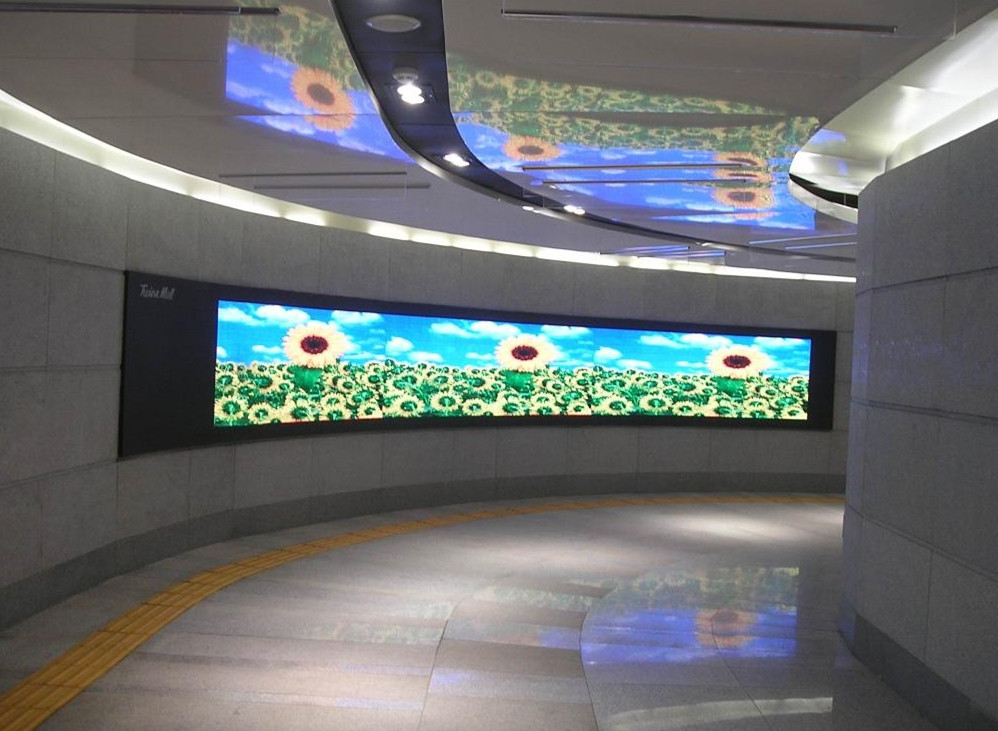 室內嵌墻安裝P3全彩顯示屏