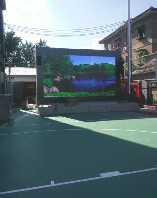 北京東城區北鑼鼓巷小學室外P8表貼全彩
