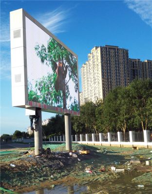 室外P6高清全彩LED顯示屏+定內P4高清LED顯示屏+雙基色窗口屏（安裝地點：北京通州區友誼新華醫院）