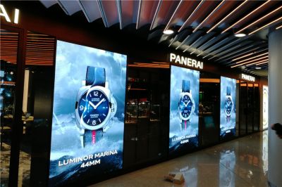 北京奢侈品專賣店室內P2.5高清全彩LED顯示屏（安裝地點：北京芳草地購物中心）