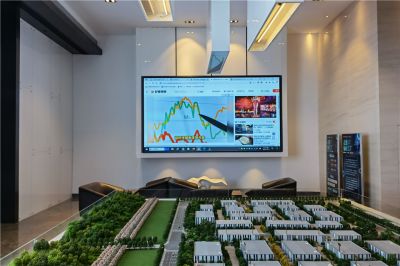 中南地產北京順義售樓處室內P2.0高清全彩LED顯示屏項目（安裝地點：北京順義）